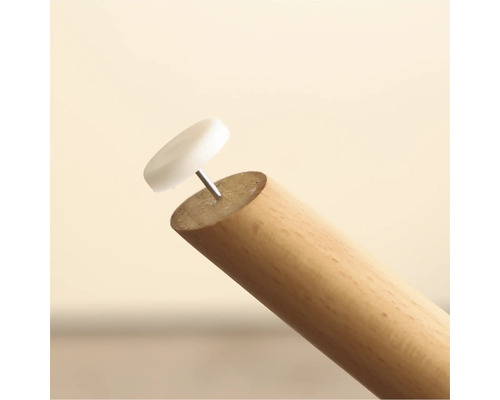 Patins pour meubles avec clou sur un pied en bois