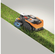 Worx Logo Robot tondeuse à gazon sur l'herbe