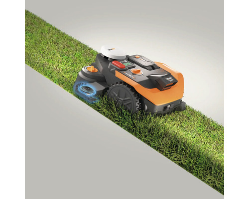 Worx Logo Robot tondeuse à gazon sur l'herbe