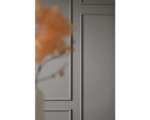 Panneau mural avec moulures et décoration florale