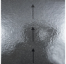 Surface grise structurée avec trois flèches noires indiquant le sens de pose.