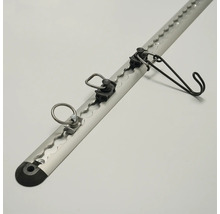 Rail d'arrimage Airline en aluminium avec embouts de fixation type anneau et crochet pour sécuriser le chargement.