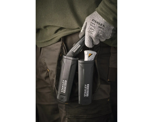 Porte couteaux Stanley FatMax pour deux cutters fixé à la ceinture, incluant des couteaux Stanley FatMax.