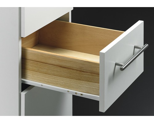 Geöffnete Schublade aus Holz mit Griff