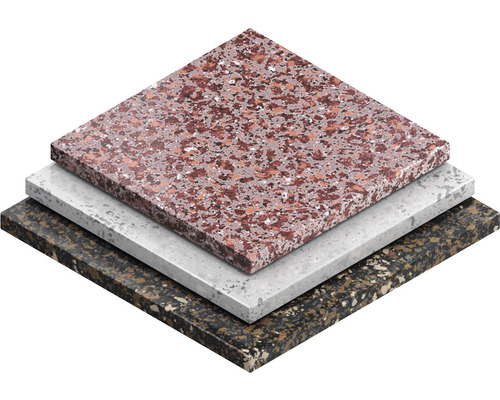 Panneaux décoratifs de différents modèles empilés les uns sur les autres