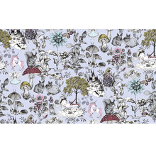 Papier peint avec des motifs de forêt, comprenant des écureuils, des champignons, des licornes et des fleurs