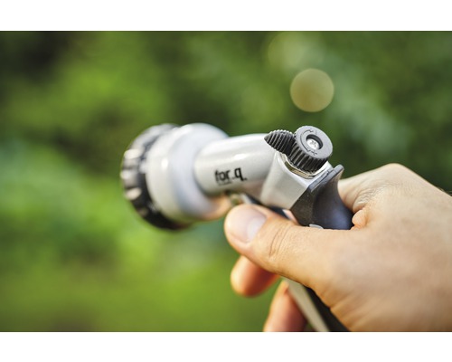 Gartenschlauchspritze mit Handgriff für die Gartenbewässerung