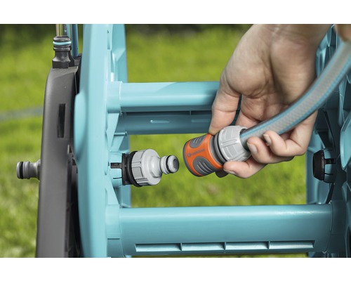 Gartenschlauch-Verbindung mit Schlauchwagen