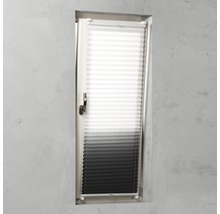 Plissee am Fenster zur Lichtregulierung