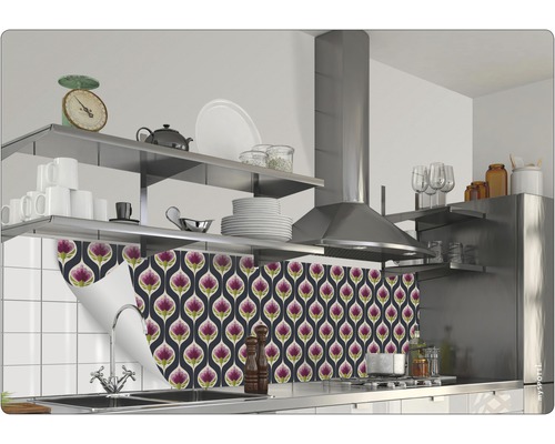 Scène de cuisine avec film de crédence à motif floral