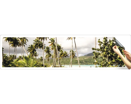 Wandsticker mit einem Motiv von Palmen am Strand