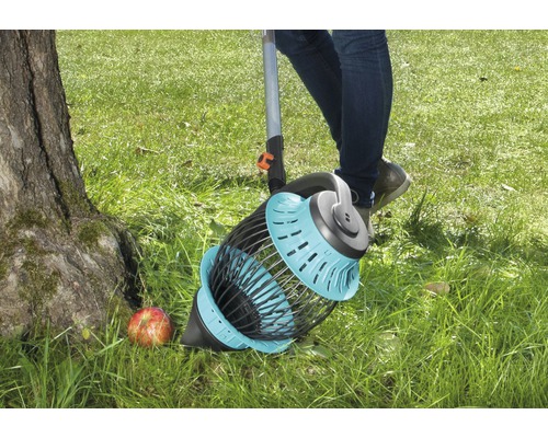 Obstpflücker zum Aufsammeln von Fallobst im Garten