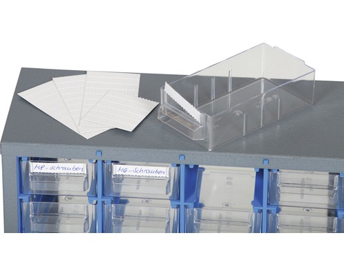 Schubladenmagazin mit Beschriftungsetiketten und transparenten Fächern