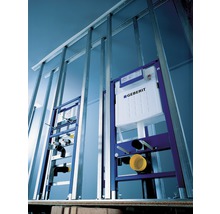 Vorwandinstallation mit Geberit Spülkasten und Metallprofilen