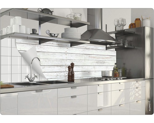 Scène de cuisine avec étagères et panneaux muraux aspect bois