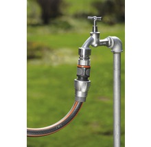 Raccord de tuyau d''arrosage sur robinet extérieur