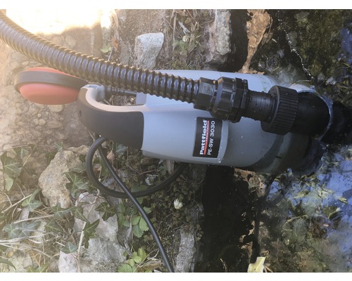 Pompe d''eaux chargées Pattfield PE-SW 3030 en utilisation