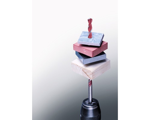 Un foret hélicoïdal perce le bois, le métal, le plastique et le carrelage.