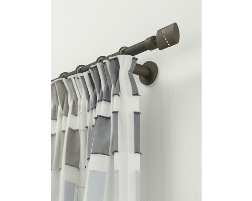 Doppelvorhangstange mit Vorhang