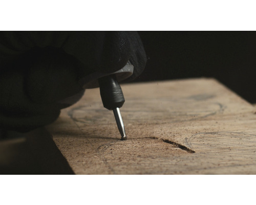 Outil travaillant le bois