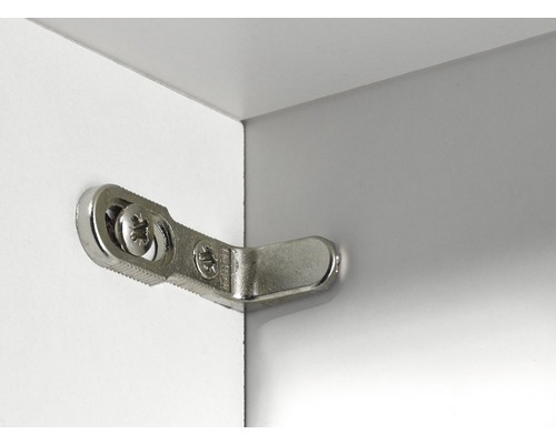 Connecteur d''angle métallique fixé sur un panneau de meuble