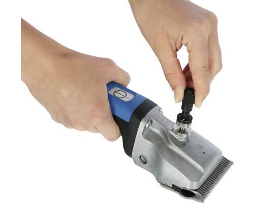 Bedienung einer Tierhaarschneidemaschine