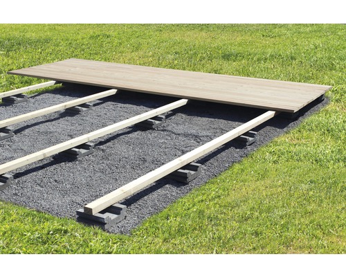 Construction d''une terrasse avec structure et lames de terrasse