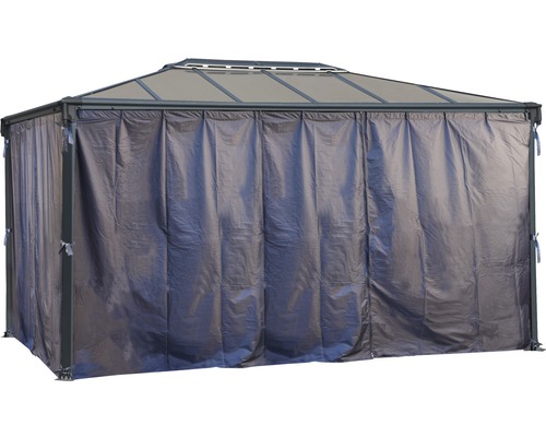 Pavillon d''extérieur avec rideaux