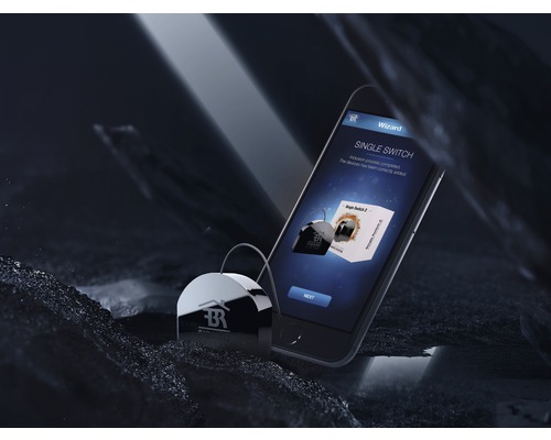 Smartphone avec application pour contrôler un interrupteur intelligent