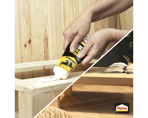 Eine Person trägt Klebstoff auf ein Holzstück auf. Pattex Logo sichtbar.