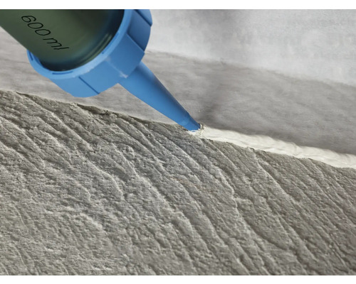 Application de mastic à partir d''une cartouche sur une surface