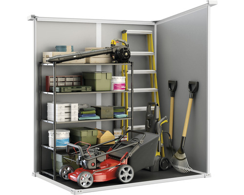 Gartengeräteschuppen Innenansicht mit Regal, Leiter, Rasenmäher und Gartengeräten