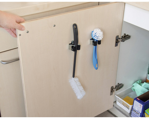 Porte de placard de cuisine avec supports pour brosse à vaisselle et goupillon