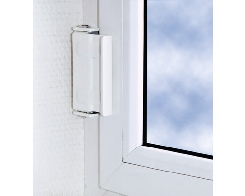 Fenstersicherung am Fensterrahmen montiert
