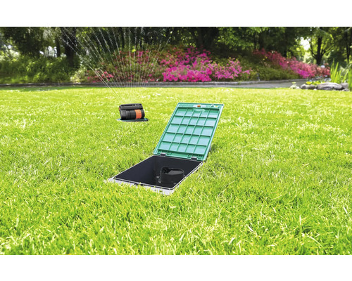 Arroseur escamotable dans la pelouse avec système d''irrigation