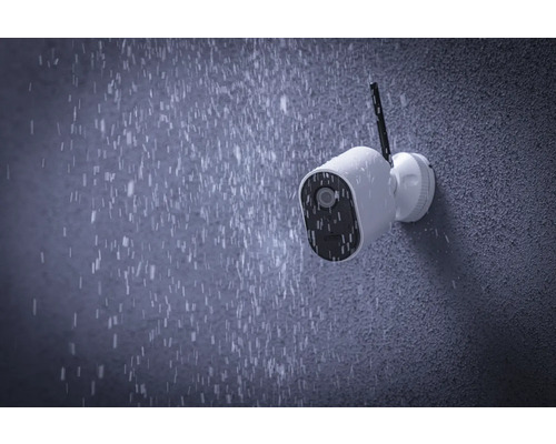 Überwachungskamera zur Wandmontage bei Regen
