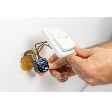 Installation d''un interrupteur Smart Home avec relais Shelly au mur