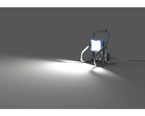 Projecteur de chantier LED sur trépied