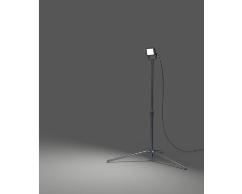 Baustrahler mit Stativ