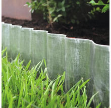 Gartenlandschaft mit Rasenkante aus Kunststoff