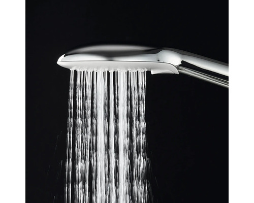 Handbrause mit laufendem Wasser