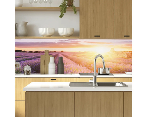 Crédence de cuisine avec motif de paysage dans la cuisine