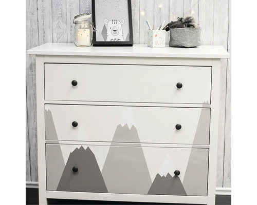 Commode à trois tiroirs avec motif de montagne