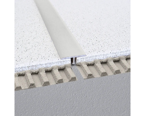 Profilé de sol pour raccorder des revêtements de sol de différentes hauteurs