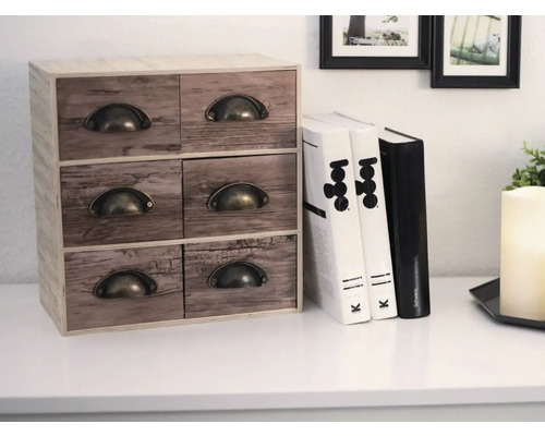 Kommode mit sechs Schubladen im Holzdesign mit Griffen