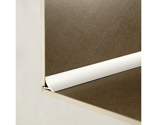 Kantenprofil aus Kunststoff an einer Arbeitsplatte