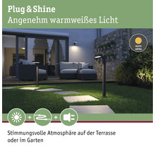 Gartenszene mit Aussenbeleuchtung und warmweissem Licht