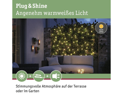 Terrasse mit Plug & Shine Lichtsystem und warmweißer Beleuchtung für stimmungsvolle Atmosphäre.