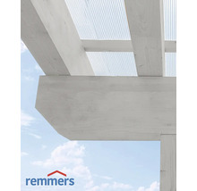 Vue détaillée d''une pergola avec toit transparent et structure en bois, traitée avec de la peinture Remmers. Logo Remmers.