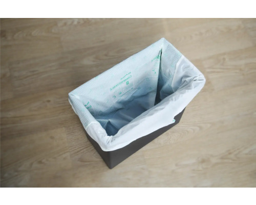 Poubelle avec sac poubelle